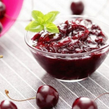 Hustý třešňový džem s vypeckovanou želatinou podle jednoduchého receptu